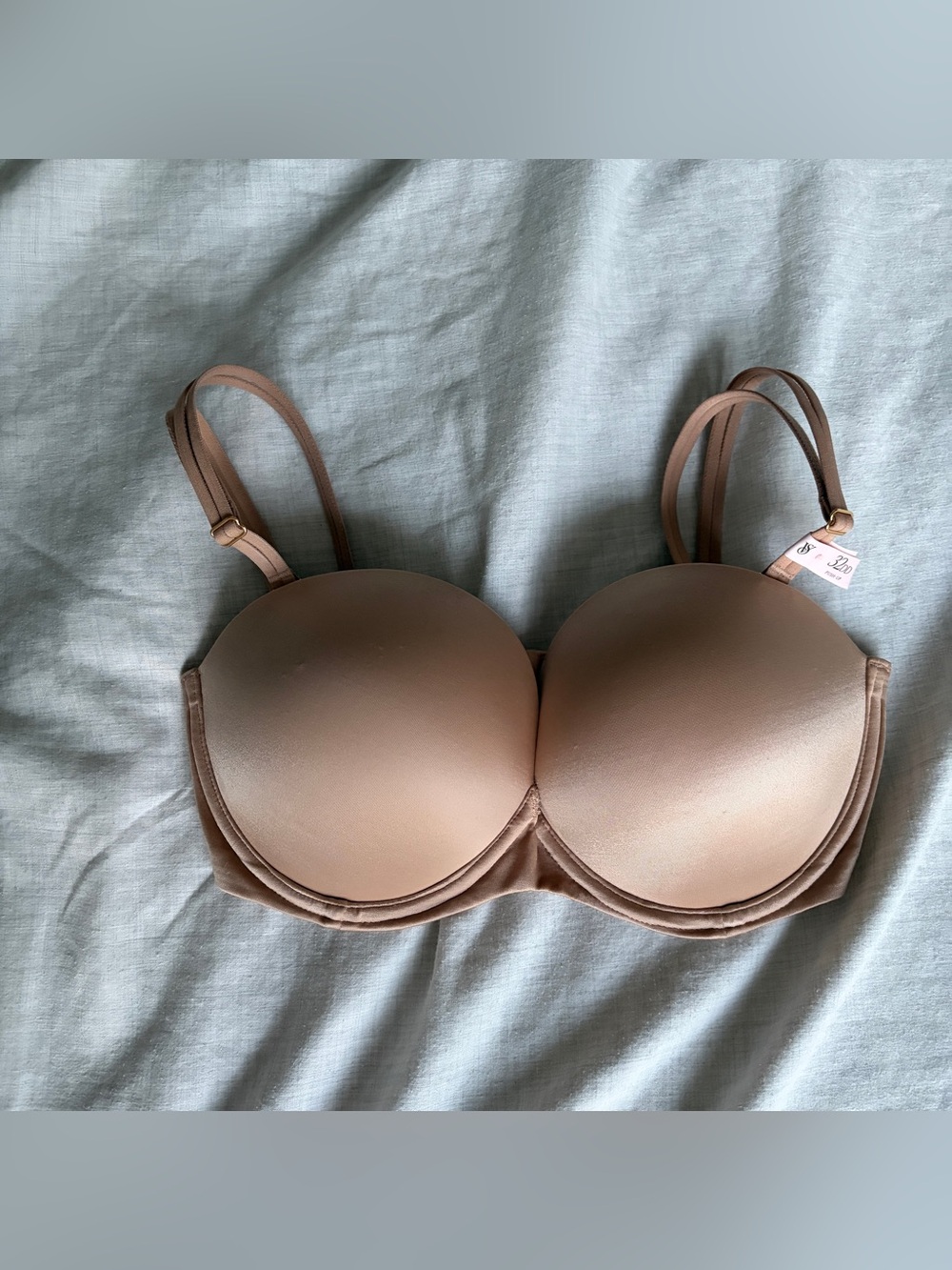 BNWOT VICTORIA’S SECRET Very Sexy Push-Up Strapless Bra Praline 32DD (E) Beige